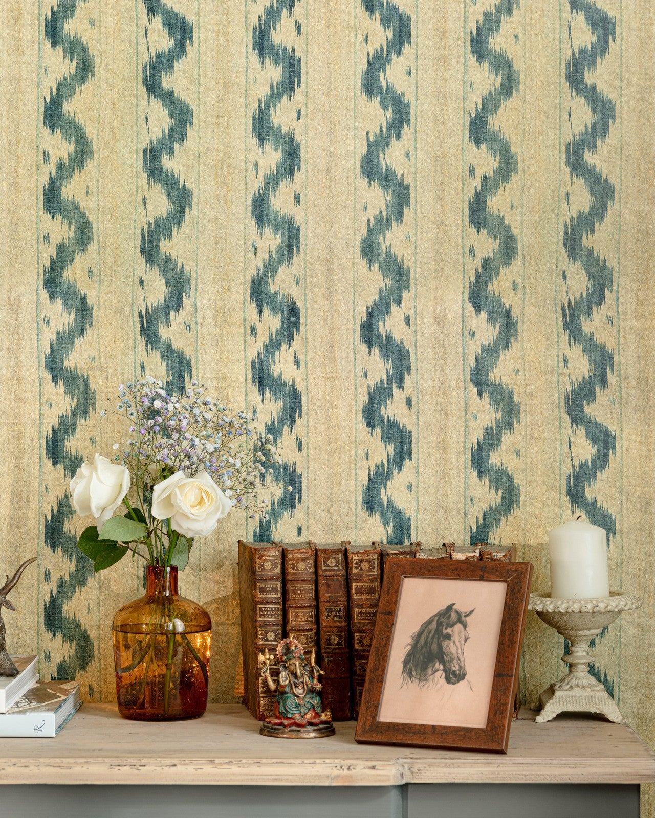 mind the gap - vintage ikat wallpaper - wp30103