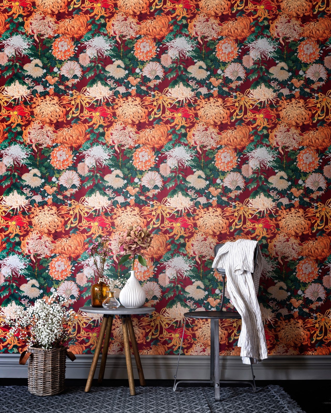 mind the gap - chrysanthemums wallpaper - wp20320