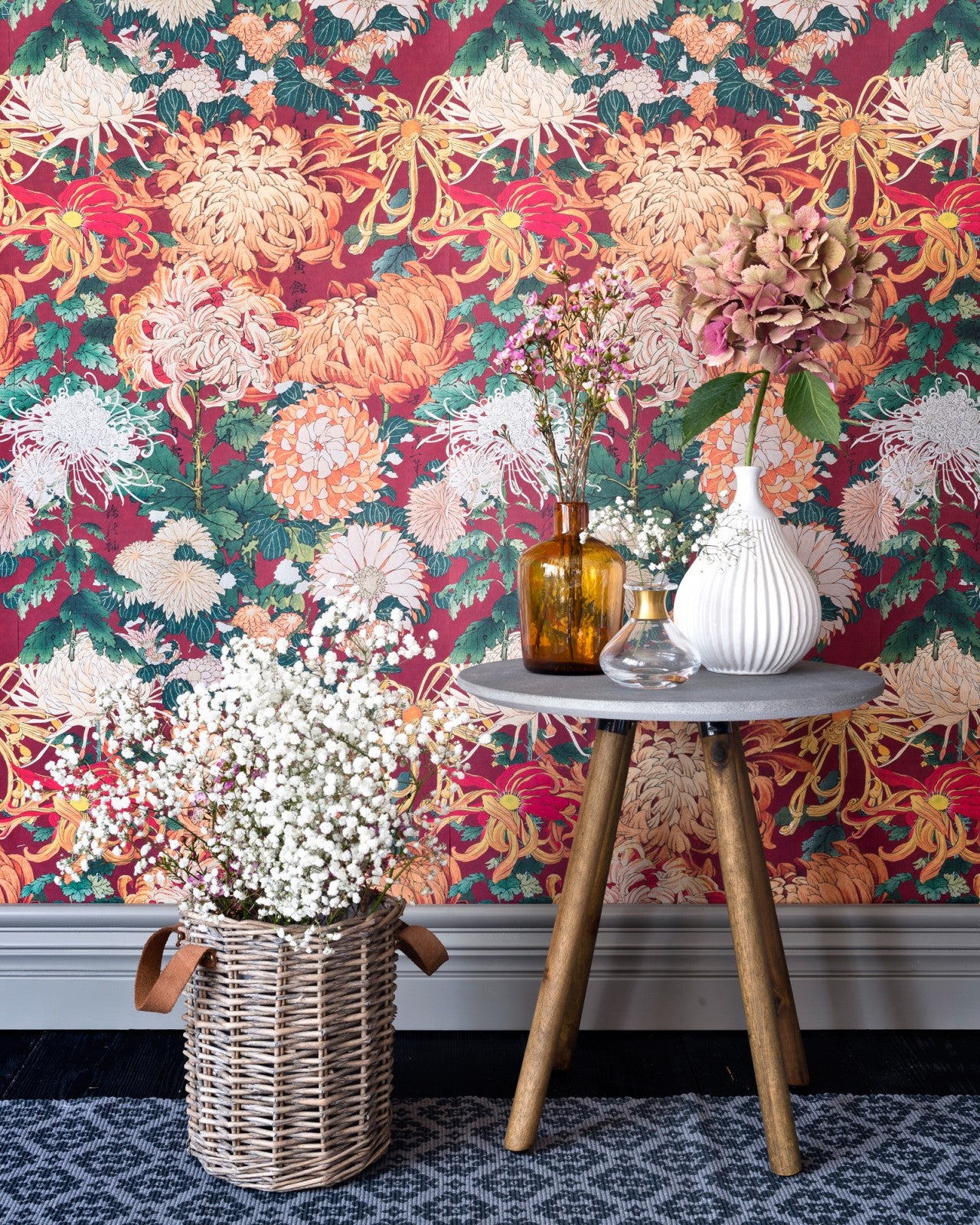 mind the gap - chrysanthemums wallpaper - wp20320