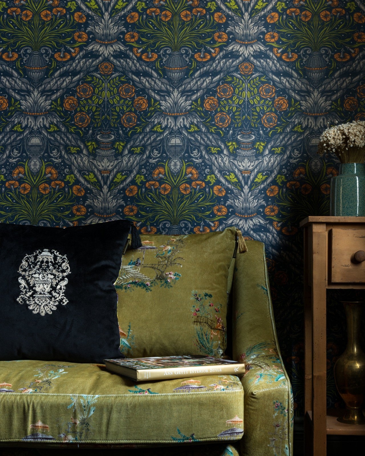 mind the gap - floral ornament scarlet wallpaper - wp20471