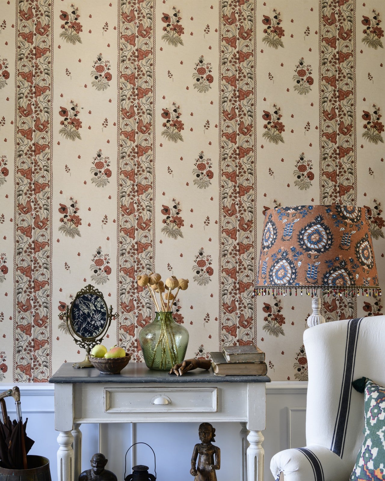 mind the gap - korond floral clematis wallpaper - wp30022