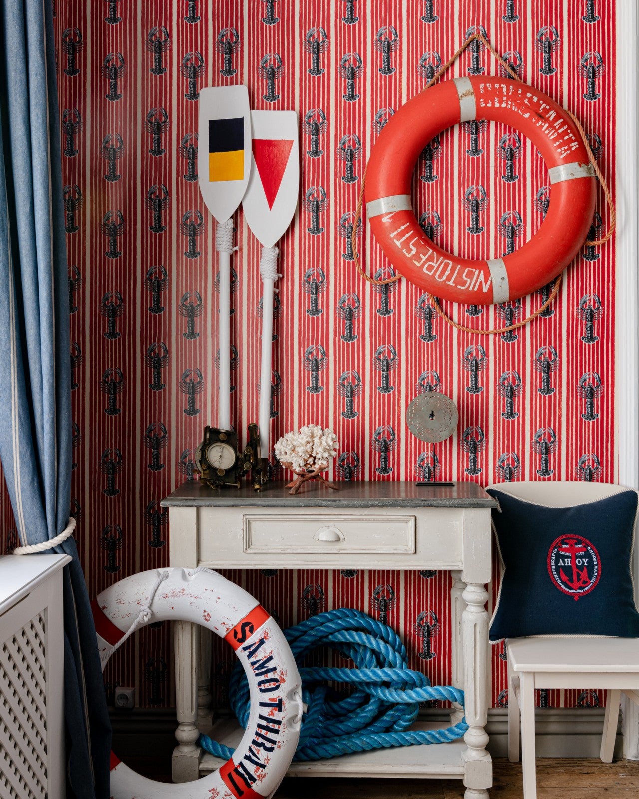 mind the gap - mediterranean lobsters light grey wallpaper - wp30063