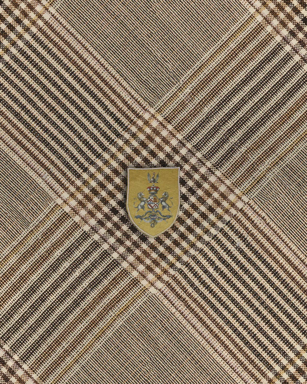 mind the gap - nobility gold wallpaper - wp20387