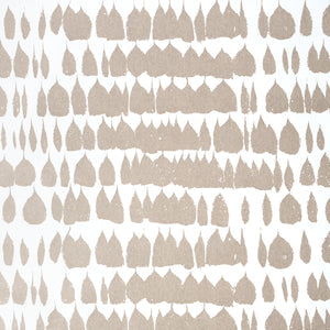 schumacher - queen of spain - warm silver - 5005880 - wallpaper