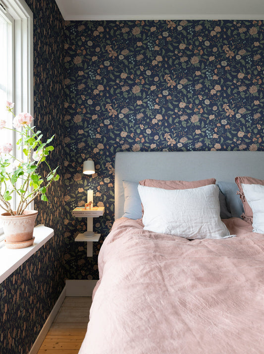 till karin midnight blue - s10167 - sandberg wallpaper